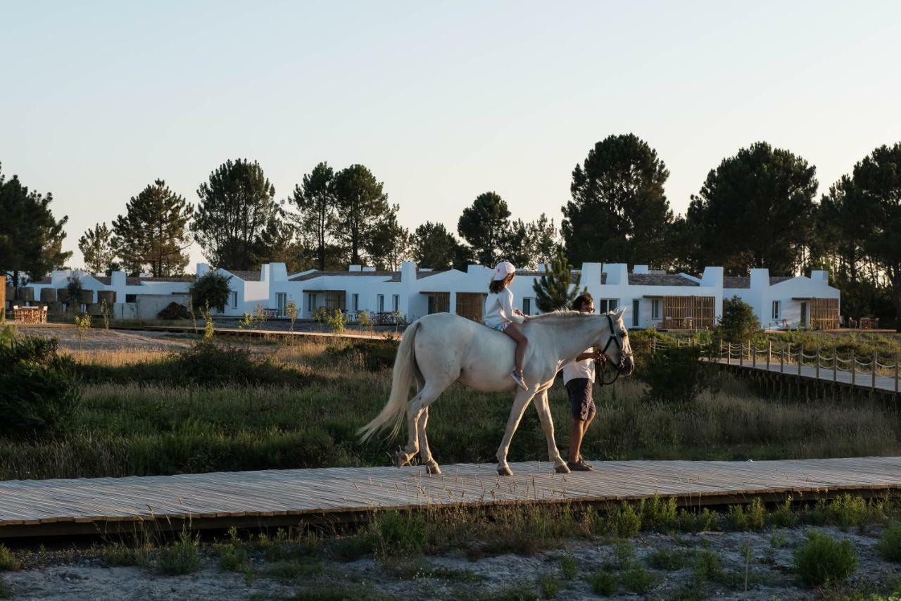 Craveiral Farmhouse By Belong Staying & Feeling São Teotónio Extérieur photo